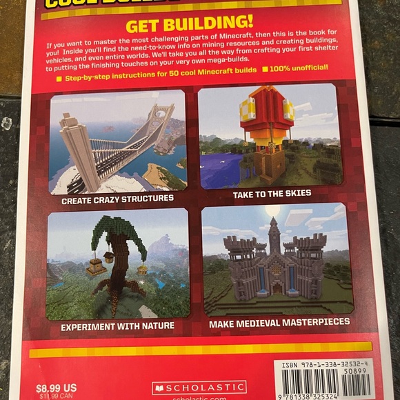 Minecraft Cool Builds and Epic Builds book set 2! - Picture 3 of 7